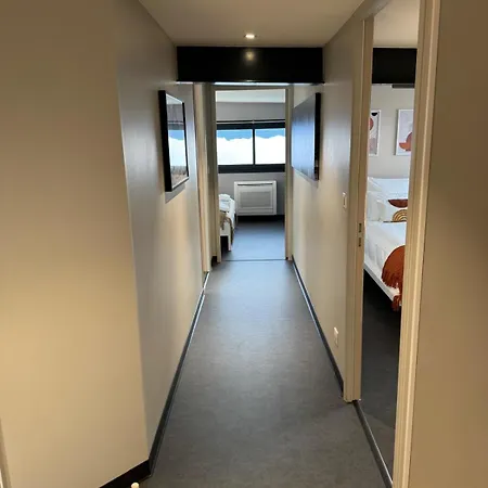 Du Champ Lamet Apartment