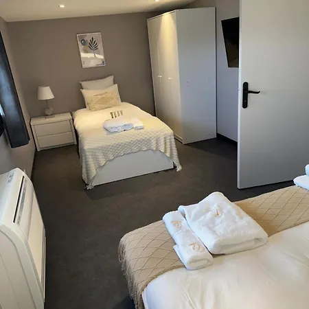 Du Champ Lamet Апартаменты *