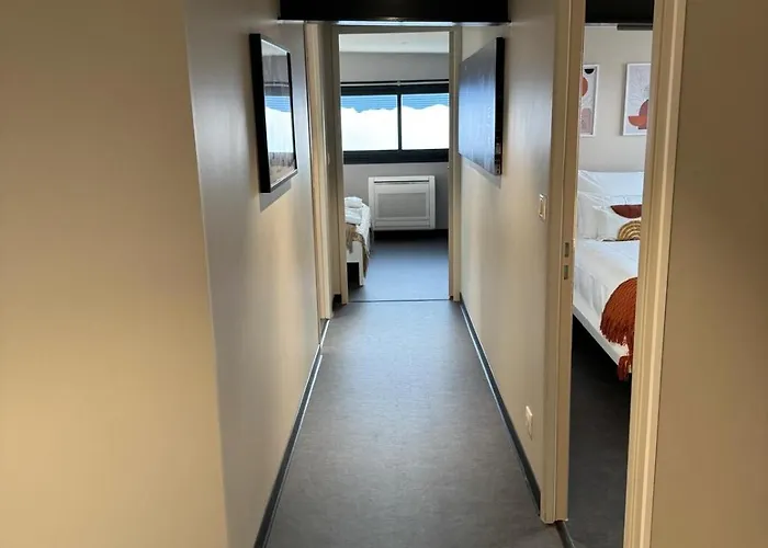 Du Champ Lamet Apartment