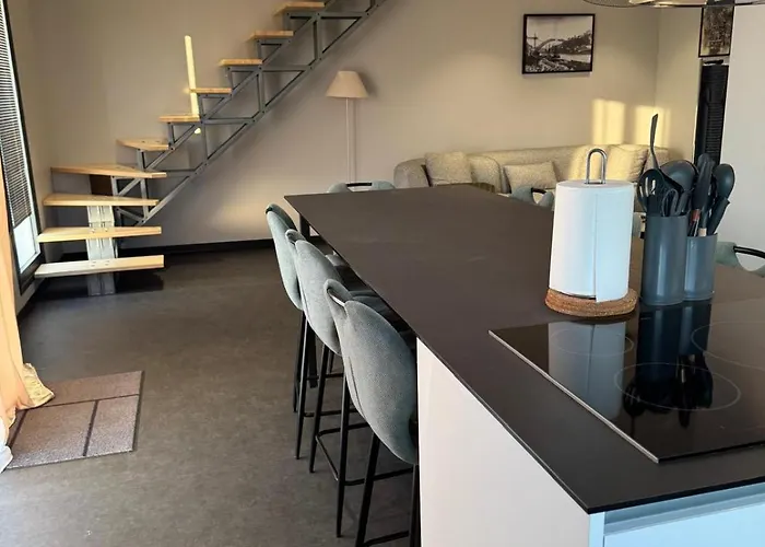 Du Champ Lamet Apartment *