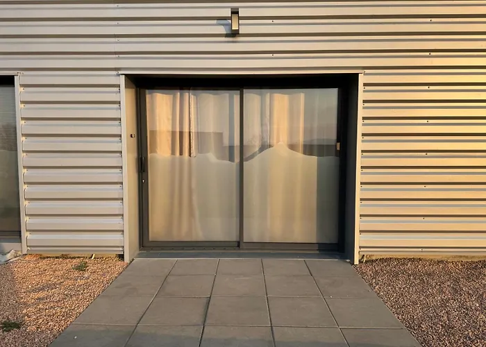 Du Champ Lamet Apartment *